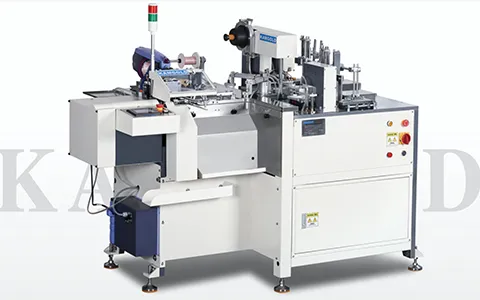 Máquinas para ojalado y ensartado - anudado de etiquetas colgantes